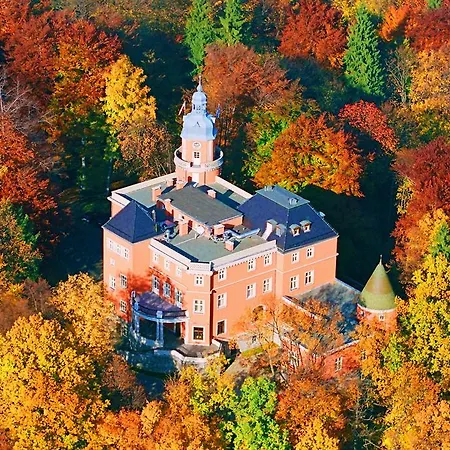 Ośrodek wypoczynkowy Pałac Paulinum 3*